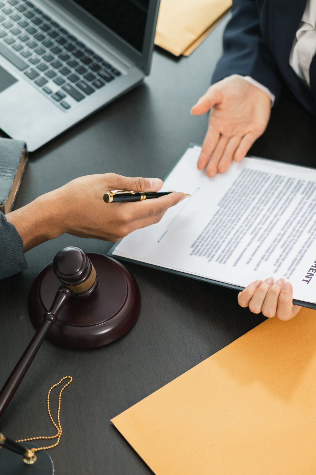 Client meets with lawyer for legal advice and consultation
